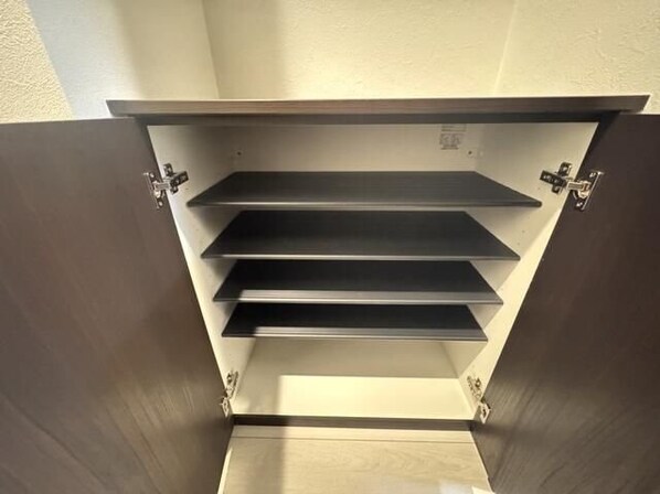 アンセル泉中央の物件内観写真